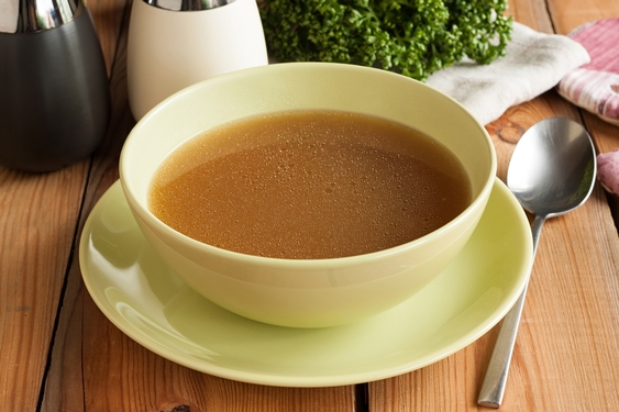 Bone broth buzz: Is this trendy diet worth the hype?