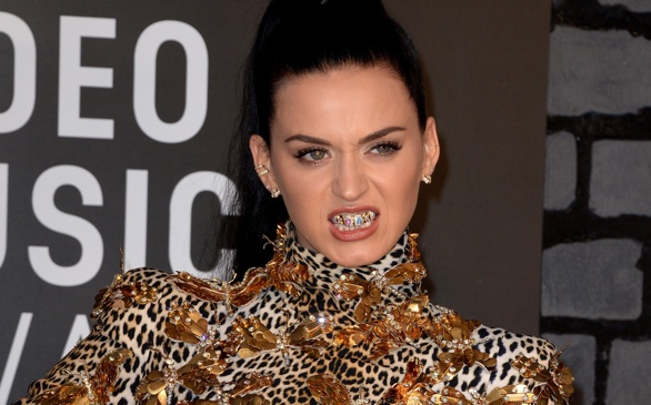 Katy Perry's 'Roar' knocks 'Blurred Lines' out of No. 1 spot